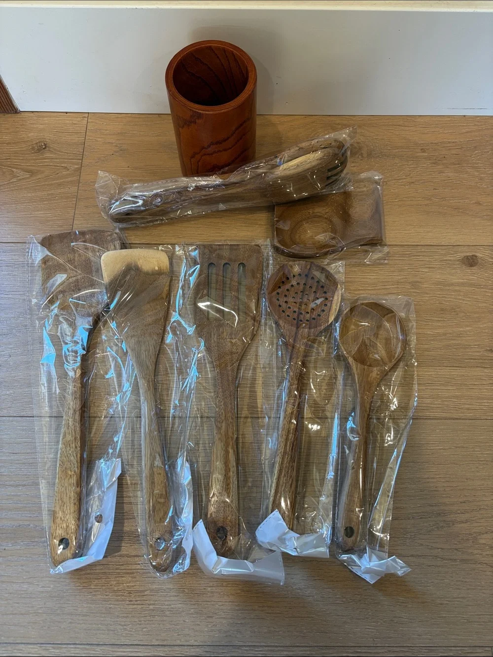 Wooden Cooking Utensil Set in Natural Brown - 6-Piece